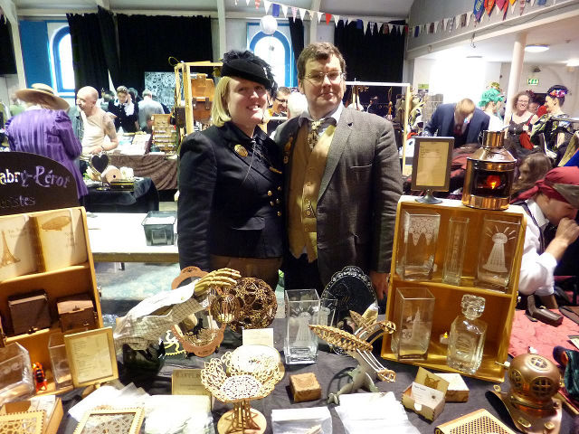 Rachel and Andy on the Atelier Fabry-Pérot stall at the Frome Steampunk Extravaganza